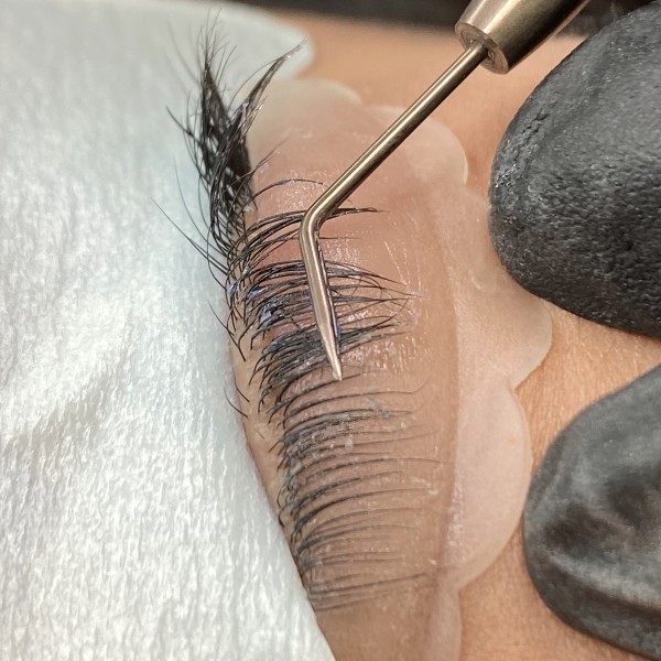 LASH LIFTING FORMER